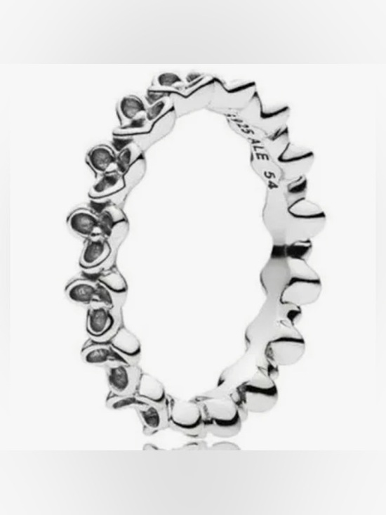 Pandora Jewelry - Pandora Flower Ring